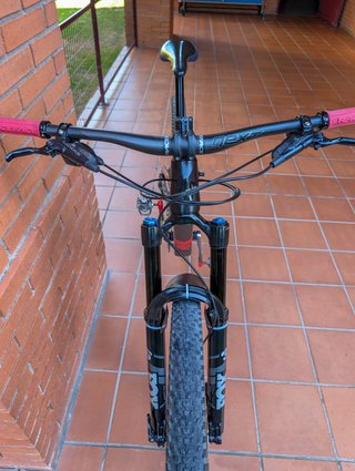 ​Bicicleta Montaña Devinci Troy Black Edition 2022