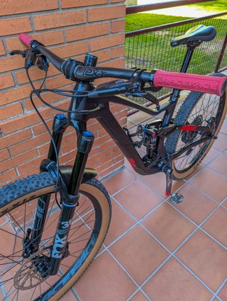 ​Bicicleta Montaña Devinci Troy Black Edition 2022