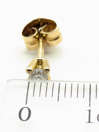 Pendiente Oro 18k con Diamante