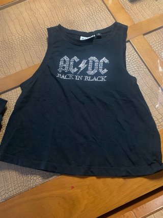 Top AC/DC Back in Black con brillantes