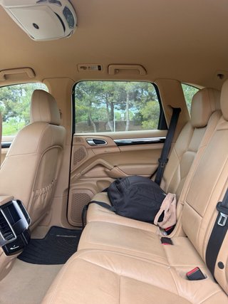Porsche Cayenne 2011