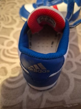 Zapatillas Adidas Niño T20