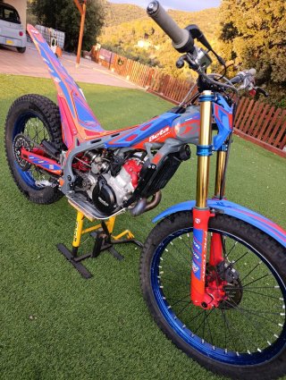 Beta EVO Factory 300 2025 Matriculada