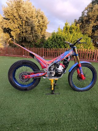 Beta EVO Factory 300 2025 Matriculada