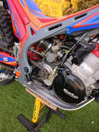 Beta EVO Factory 300 2025 Matriculada