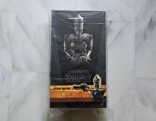 Hot Toys 1/6 TMS0008 IG-11 The Mandalorian