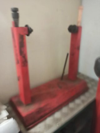Maquina Desmontadora de Neumaticos.