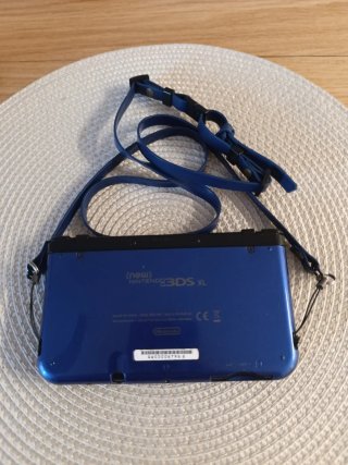 Nintendo 3DS XL Edición Louvre Azul