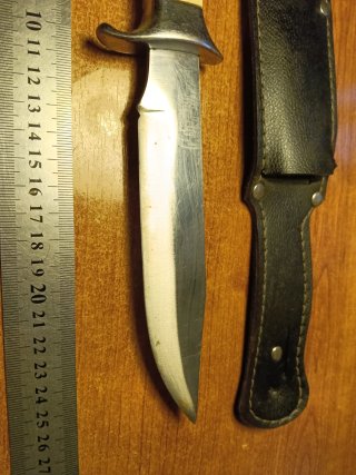 Machete de colección con funda