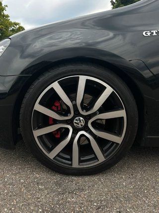 Volkswagen Golf VI GTI edicion Adidas