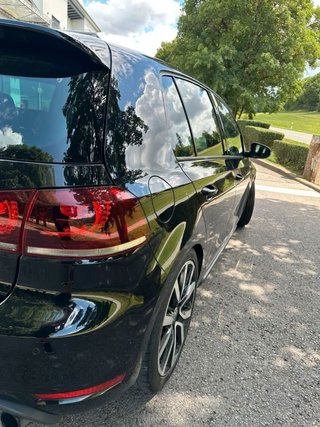 Volkswagen Golf VI GTI edicion Adidas