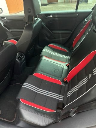 Volkswagen Golf VI GTI edicion Adidas