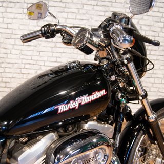 HARLEY DAVIDSON SPORTSTER XL883C