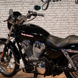 HARLEY DAVIDSON SPORTSTER XL883C
