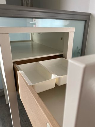 Mesita auxiliar blanca de madera