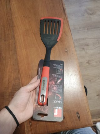 Espátula Bergner Mars Silicona Roja Negra