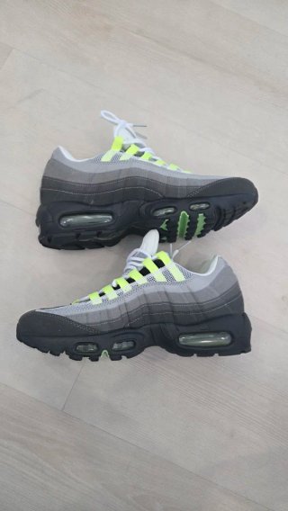 Nike Air Max 95 Neon Cinza/Verde