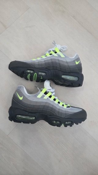 Nike Air Max 95 Neon Cinza/Verde