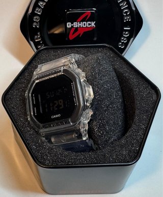 Reloj Casio G-Shock Transparente