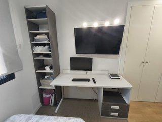 Dormitorio juvenil completo o por piezas. URGE!!!