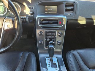 VOLVO S60 2.0 T5 SUMMUM AUTOMÁTICO · 240 CV