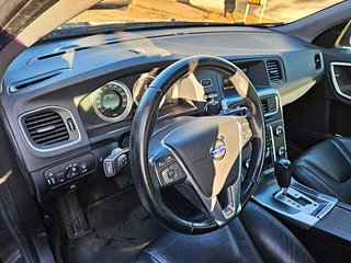 VOLVO S60 2.0 T5 SUMMUM AUTOMÁTICO · 240 CV