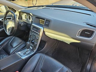 VOLVO S60 2.0 T5 SUMMUM AUTOMÁTICO · 240 CV