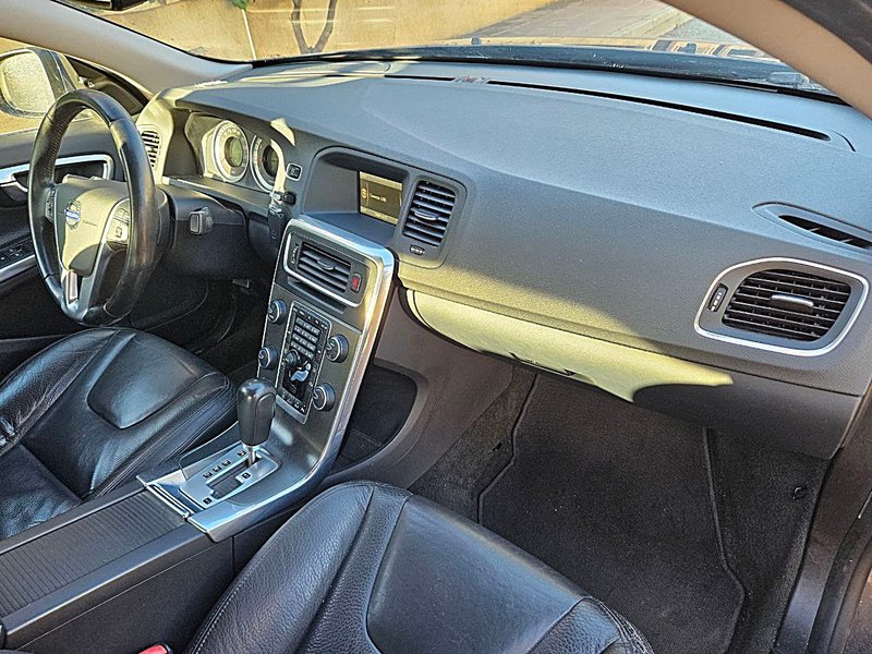 Volvo S60 2012, foto 9