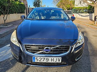 VOLVO S60 2.0 T5 SUMMUM AUTOMÁTICO · 240 CV