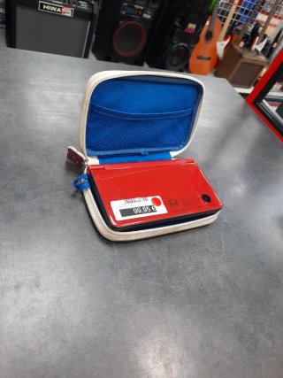 Nintendo DSi XL Roja + Cargador