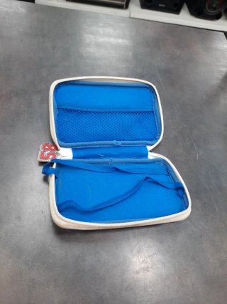 Nintendo DSi XL Roja + Cargador