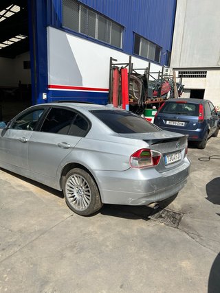 Despiece BMW E90 320d Gris