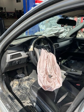 Despiece BMW E90 320d Gris