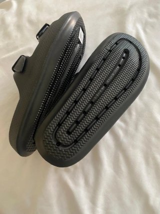 Sandalias negras Auchan Talla 43