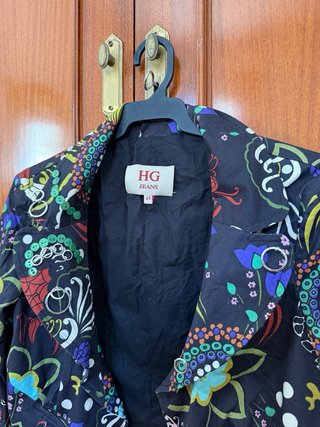 Conjunto de chaqueta y vestido estampado