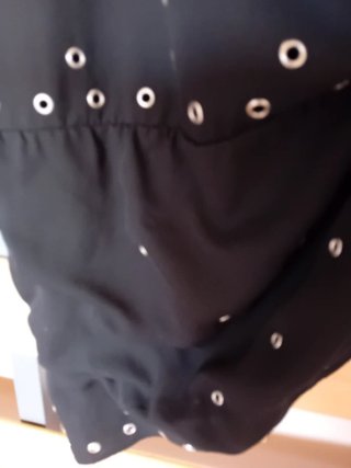Falda larga negra con remaches