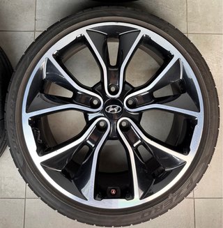 LLANTAS HYUNDAI N ORIGINALES CON NEUMÁTICOS