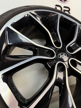 LLANTAS HYUNDAI N ORIGINALES CON NEUMÁTICOS