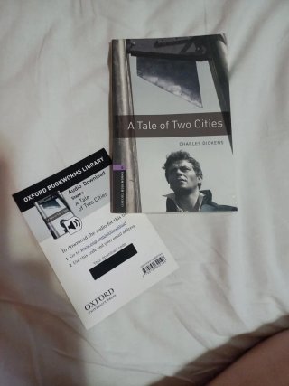 Oxford Bookworms Library: Stage 4: A Tale of Tw...