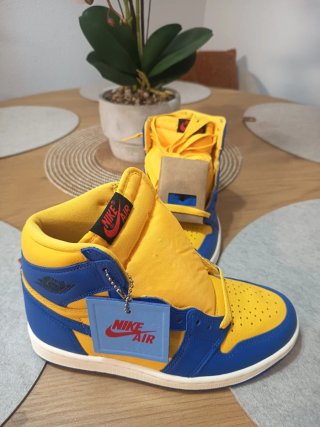 Zapatillas Jordan Azul y Amarillo Originales
