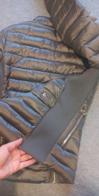 2 Giacche: Nera e Argento