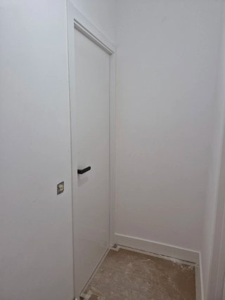 Instalación Tarima, Rodapié y Puertas