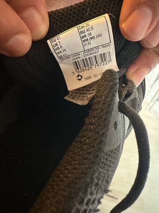 Zapatillas deportivas Quechua grises y negras