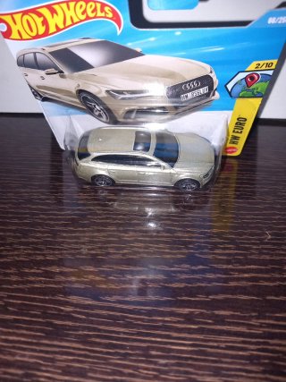 Hot Wheels '17 Audi RS 6 Avant