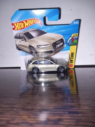 Hot Wheels '17 Audi RS 6 Avant
