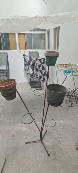 Soporte forja para macetas