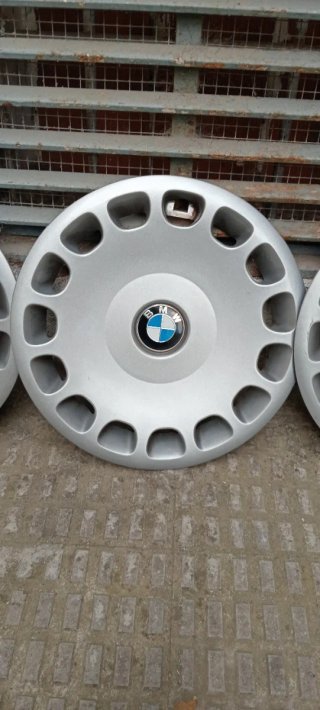 Tapacubos Originales BMW (Set de 4)  -15 pulgadas-