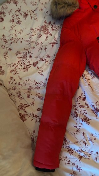 Abrigo Rojo SikSilk con Capucha y Logo