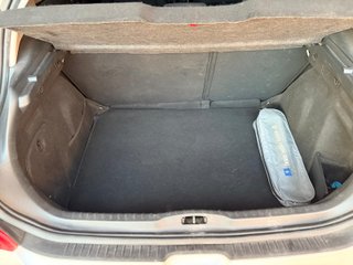 Peugeot 308 1.6 HDI 90 CV - Muy fiable y económico