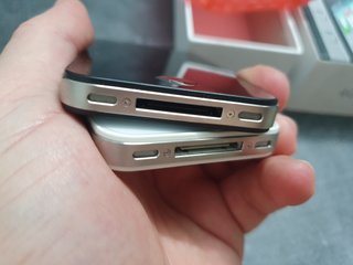 2 x iPhone 4S (Nero e Bianco)